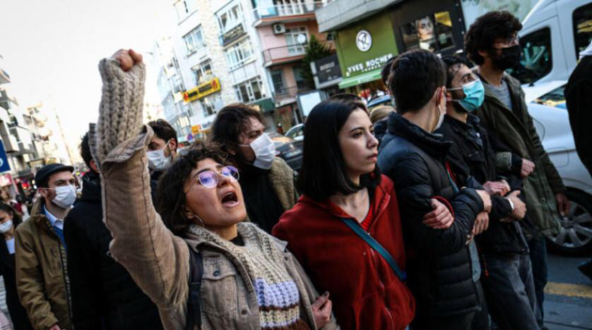 إردوغان يعيّن مقرّبين منه على رأس 11 جامعة وسط استمرار أزمة «بوغازيتشي»